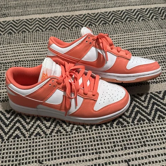 Nike Sneakers - Picture 1 of 7